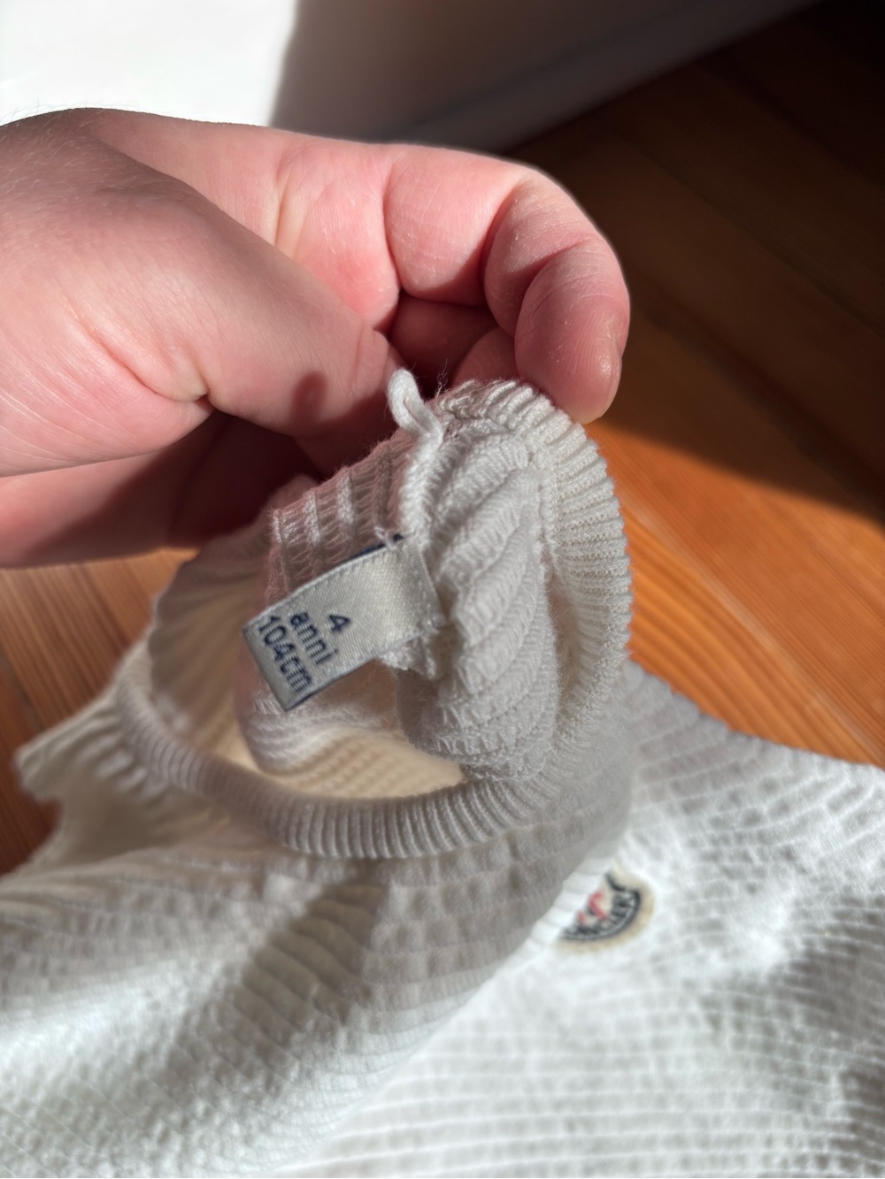 Moncler Ribbed Knit Sleeveless Top with Logo Patch in 4T - Picture 3 of 7